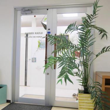 コチラのドアからどうぞ！ 